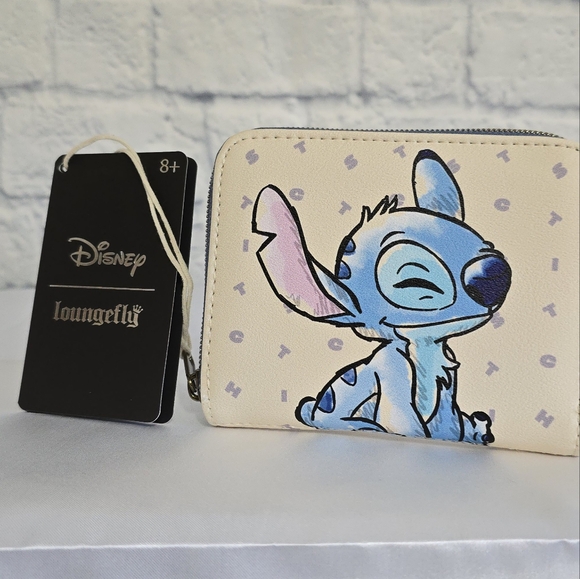 Loungefly Lilo & Stitch Disney Wallet Experiment 626 Cream and Blue Case Zip New - Picture 6 of 16